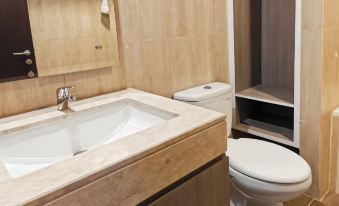 Newly 1BR Apt Cikarang with Pool Gym & Wi-Fi