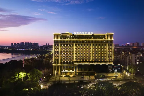 Eshine East Hotel Hotels in Luzhou
