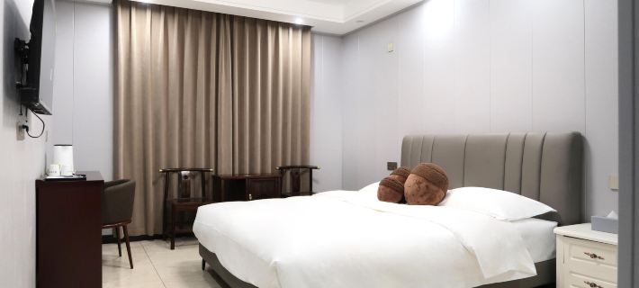 Chestnut Hotel Hotels in Xinxiang County