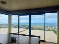 Panoramic Sea & Town View - Luxurious Sea View Villa Oamaru فنادق في Elderslie