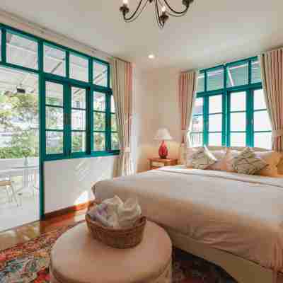 Summer Eternal Pool Villa Nimman Rooms