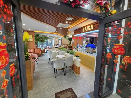 22LAND LEGEND HOTEL & RESIDENCE Отели рядом с достопримечательностью «University of Engineering and Technology»