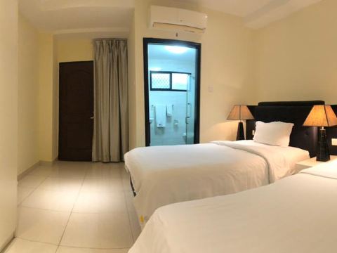 Palm Beach Hotel