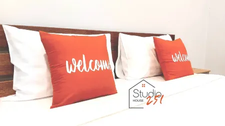 Studio251 HOUSE Отели в г. Район Ланг Суан
