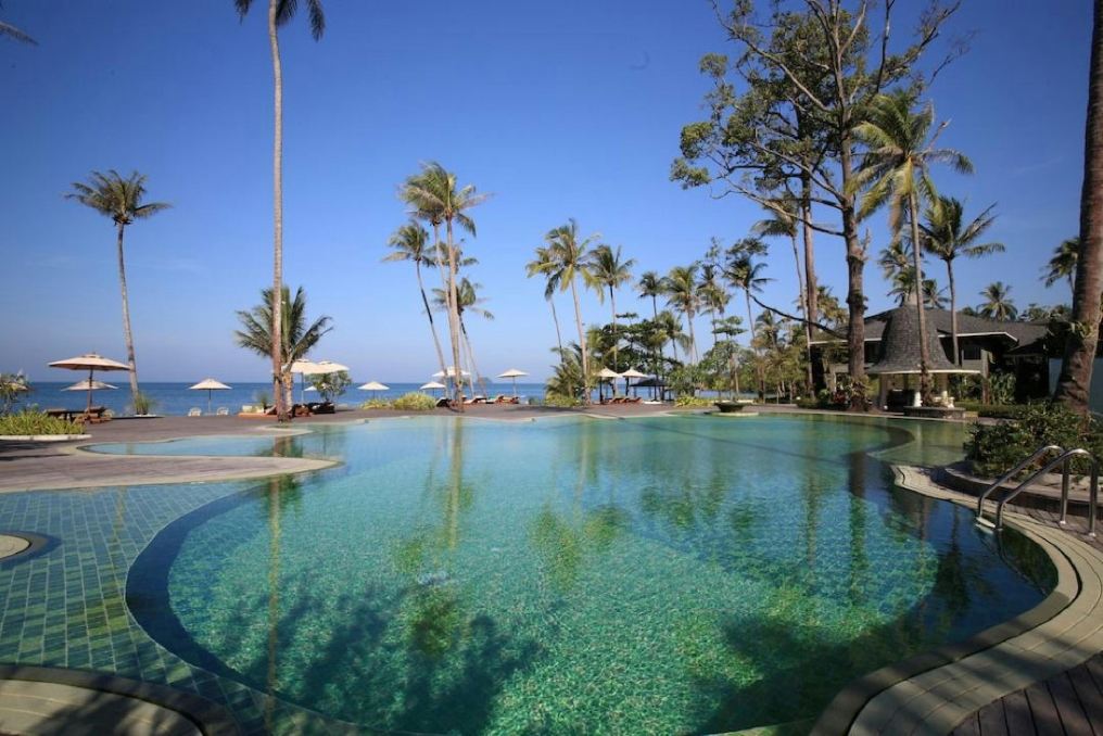 โรงแรมเมอร์เคียว เกาะช้าง ไฮด์อเวย์