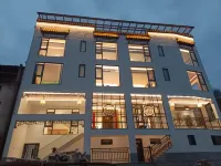 山月聽風·環景設計師民宿（婺源篁嶺景區店） 婺源篁嶺景區-3號觀景台附近的飯店