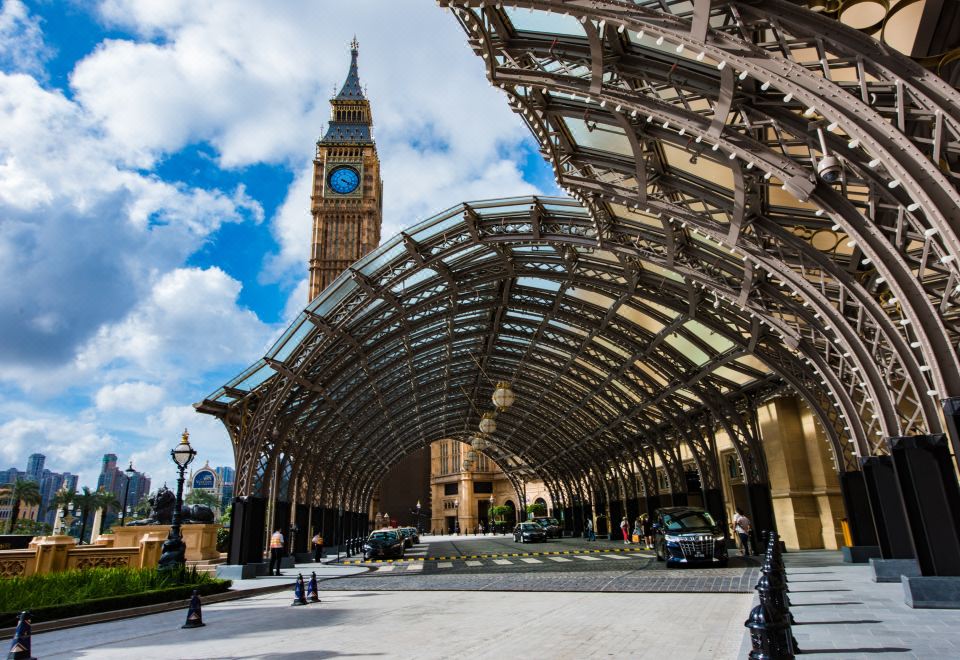 Londoner Grand 호텔의 외관 야경