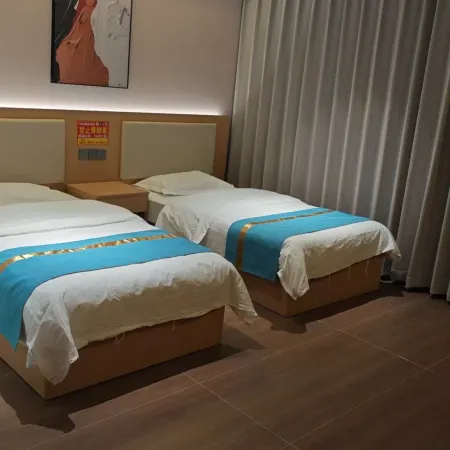 Qiemo Tazhong Town Moqin Jiayuan Express Hotel