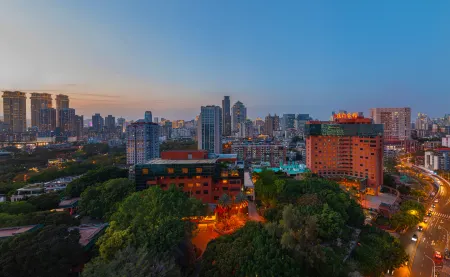 City Hotel Xiamen (Zhongshan Road Wanshi Botanical Garden Hotel)