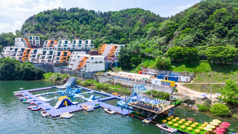 W Jiwoo Resort