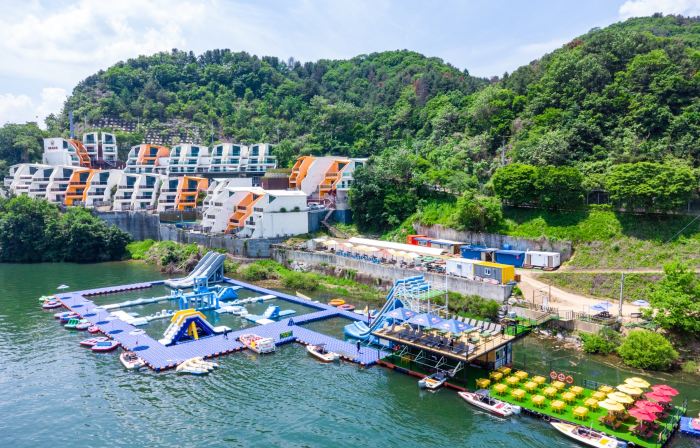 W Jiwoo Resort