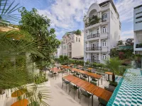 LIAM Luxury Apartments with Rooftop Pool