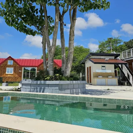 Tres Marias Farmhouse with Pool