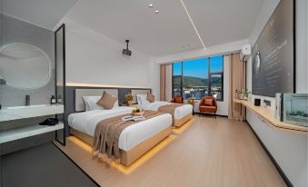 Jueduo Smart Hotel (Dali High-Speed Railway Station Erhai Park)