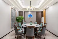 Beijing Beidahuang Hotel (Bird's Nest Huixin West Street North Entrance Subway Station)