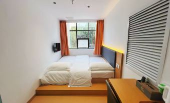 Yao and Chen Hotel (Wanbo Plaza Branch)