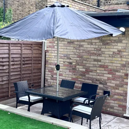 Watford Junction Oasis - Modern 3Br Ensuite with Garden Отели рядом с достопримечательностью «Железнодорожный вокзал Уотфорда»