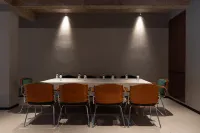 xixi Meets - bar