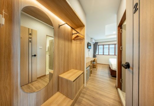 Thap Kaeo Poshtel City Center Korat