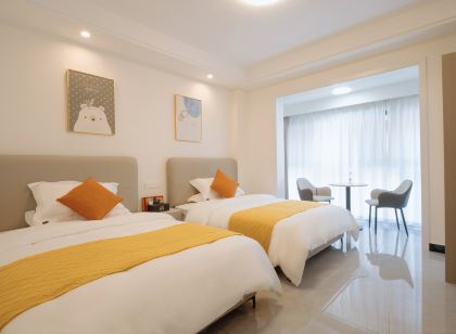 Juyi Courtyard (Zhangjiajie High-speed Railway West Station)