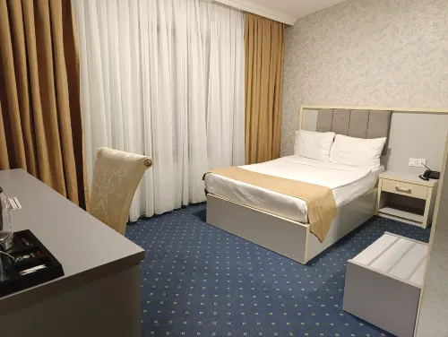 ALIS HOTEL
