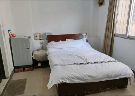 Ange Homestay Отели в г. Цэньси