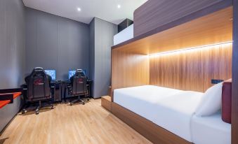 HomeInn Yunik E-sports Hotel (Yantai Bohai Ferry Xingfu Road)