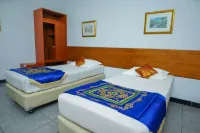 Taman Sari Hotel Dan Resort Hotels in Gunung Puyuh