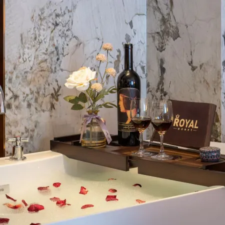 Luxury Hotel ( Linyi Olympic Sports Center )