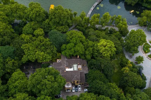 West Lake Huangfu Building