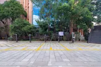 Jinzuo Garden Hotel - parking