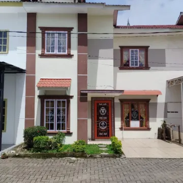 VILLA MUTIARA ASRI