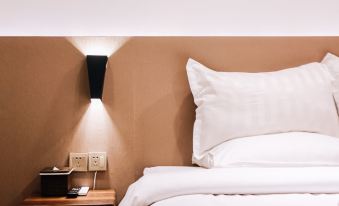 Key Hotel @ Old City Center