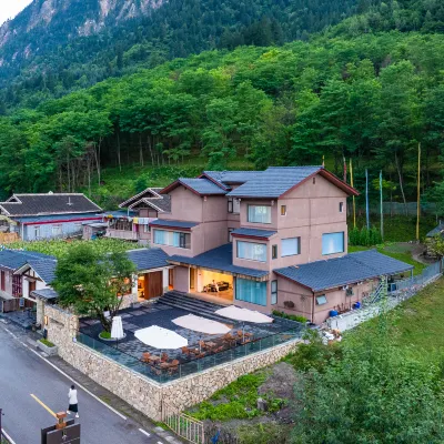 Zhongzha Mountain Base • Yunjing Wild Luxury Homestay Các khách sạn gần Jiuzhai Beautiful China Resort
