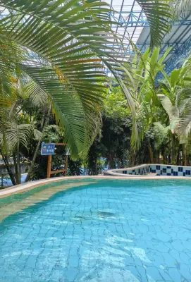 Xinzhou North Hesuo Hot Spring Resort - Pools