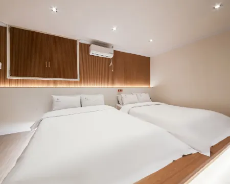 Gwangju W Lounge Hotel 光州のホテル