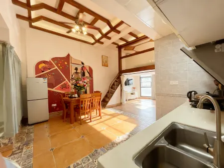 Hansu Exotic Inn (Zhangjiajie Wulingyuan Branch) Отели рядом с достопримечательностью «Zhangjiajie National Forest Park»