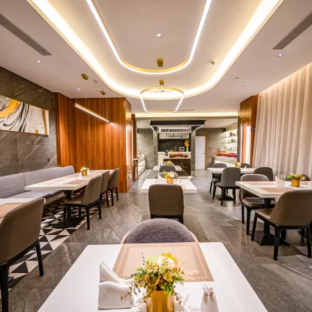 Homeinn Plus Hotel (Kashgar Old City Scenic Area)