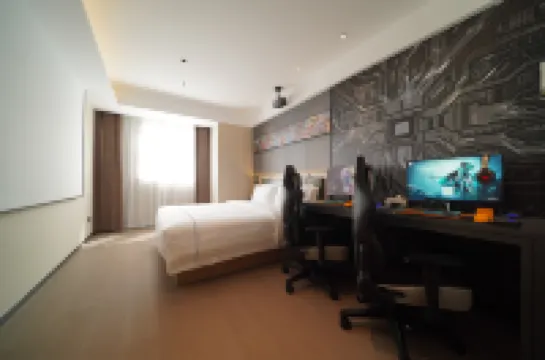 ReMAX Remai E-Sports Hotel (Zhoushan Daishan)