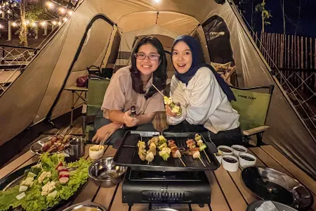 HeHa Sky Camping Отели рядом с достопримечательностью «Studio Gamelan Madya Laras»