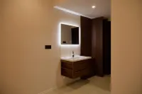 Xiuhe · Audio-Visual | The Beauty of The East Design Guesthouse (Bohai University Wanda)