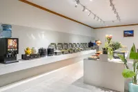 Bome Baihan Hotel - breakfast