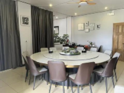 Happy Day Inn Hotels in Honiara