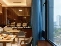 Haishang Hotel (Chongqing Shiqiaopu Subway Station Branch) Hotels near Jiu Longpo