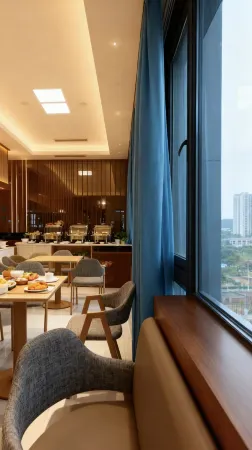 Haishang Hotel (Chongqing Shiqiaopu Subway Station Branch) Отели рядом с достопримечательностью «Baguocheng»