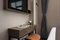 BYOU  APARTMENT (Guangzhou Shamian Cultural Park Subway Staion) Hotels in Yong Qing Fang/Shangxiajiu Pedestrian Street