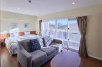 Seaside Condominium Rana Chatan - balcony