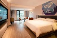 Siji Yiju Hotel (Yinfeng International Traditional Chinese Medicine Port)