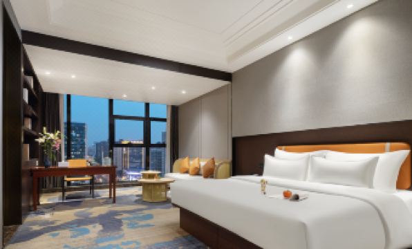 Huantang Moshe Hotel (Zhengzhou High-speed Railway East Station)