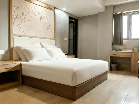 Near Shuihaitian Holiday Hotel